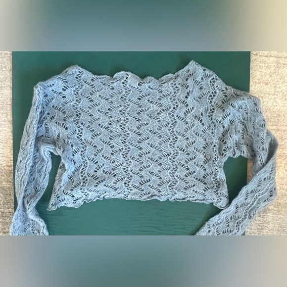 Urban Outfitters Blue Cobweb Knit Crop Top Size XS - Picture 3 of 7